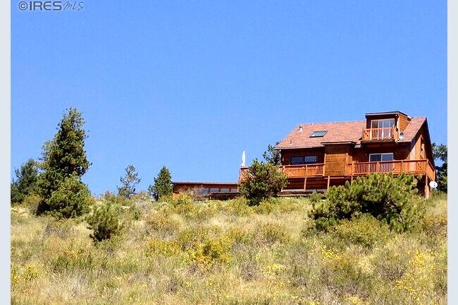 Four-Bedroom Home with Reservoir Views - 252 Switzerland Trl