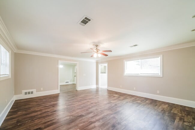 Foto del edificio - 4656 Ivywood Dr SW