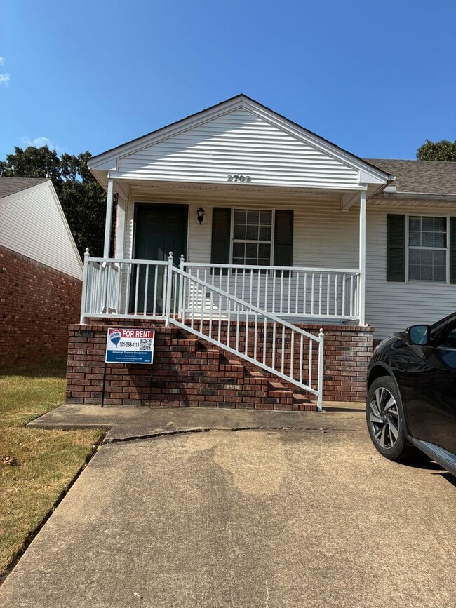 Building Photo - 2702 Oak Meadow Pl