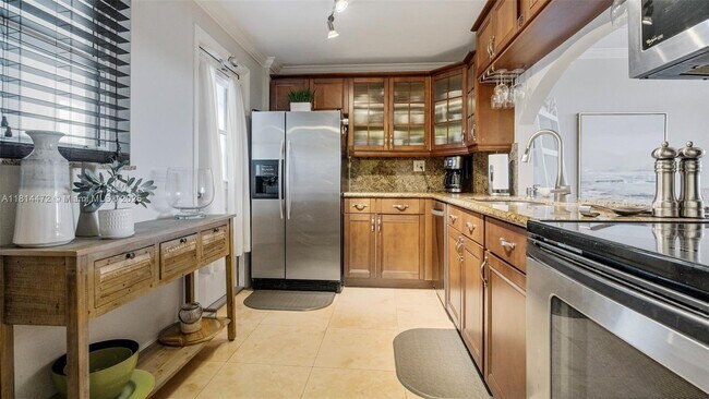Foto del edificio - 1609 N Riverside Dr