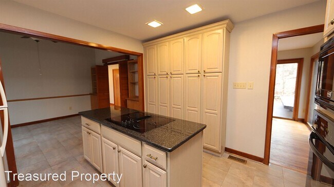 Foto del edificio - 4 br, 3 bath House - 110 Hunters Ridge Rd