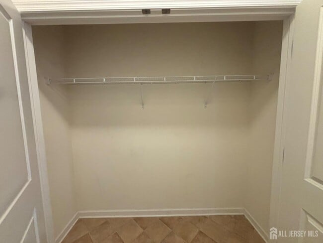 Building Photo - 542 E Celebration Way