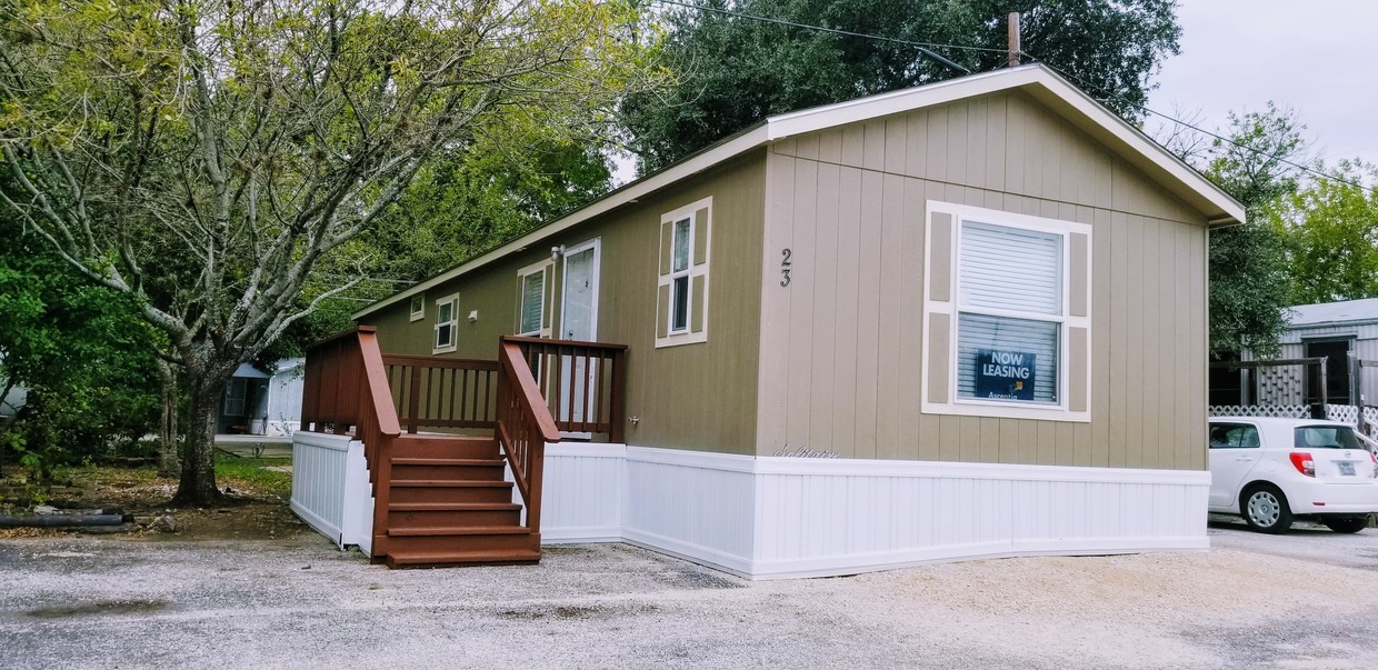 Foto principal - 8360 Eckhert Rd