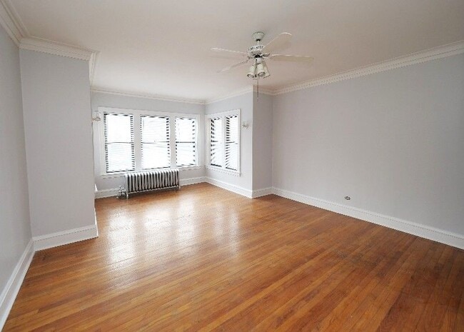 Building Photo - 1764 W North Shore Ave