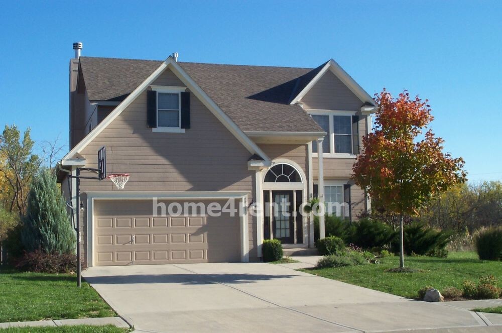 Foto principal - 15319 S Alcan St