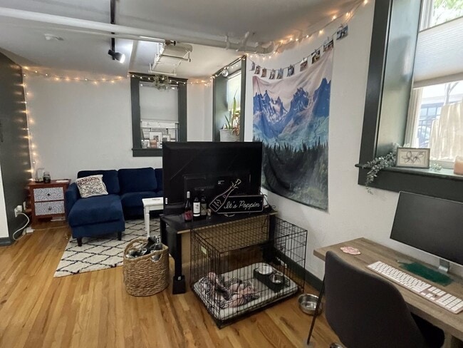 Foto del edificio - 1 Bedroom Condo in Uptown, Denver