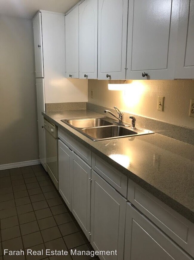 Building Photo - 1 br, 1 bath House - 506 E Ave J #D