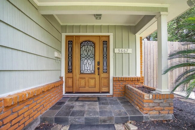 Building Photo - 5667 Wickersham Ln