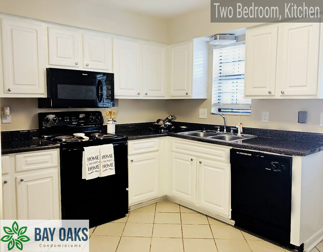 Foto del edificio - Bay Oaks Condominiums