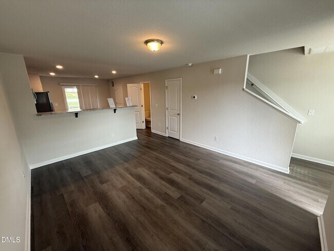 Foto del edificio - 2091 Wiggins Village Dr