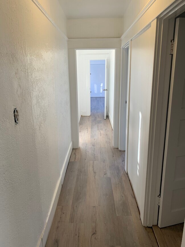 Foto del edificio - 4621 Wesley Ave