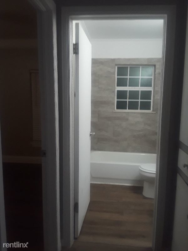 Building Photo - 3 br, 2 bath House - 3217 South 5th