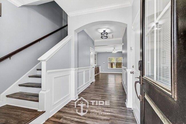 Building Photo - Spacious Living in Moncks Corner