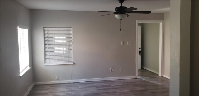 Foto del edificio - 912 Jennetta St