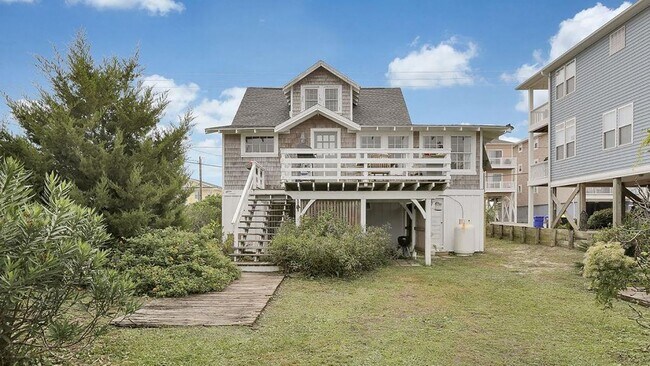 Foto del edificio - 719 Carolina Beach Ave N