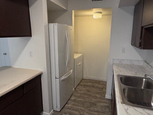 Cocina - 7602 N 61st Ave