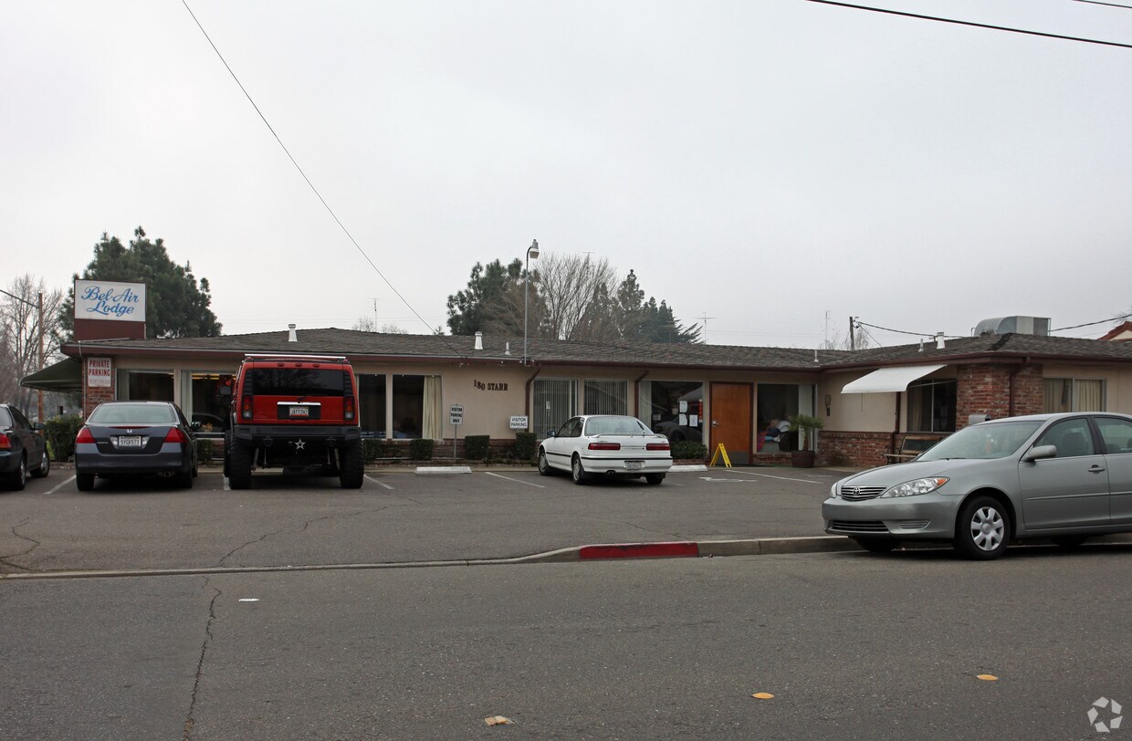 Building Photo - 180 Starr Ave