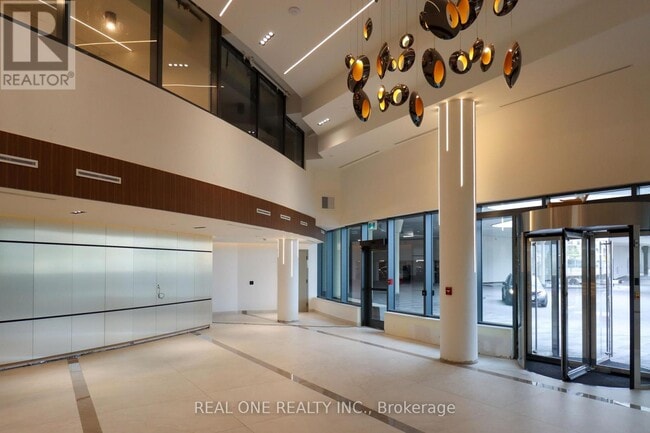 Building Photo - 5105 Hurontario St