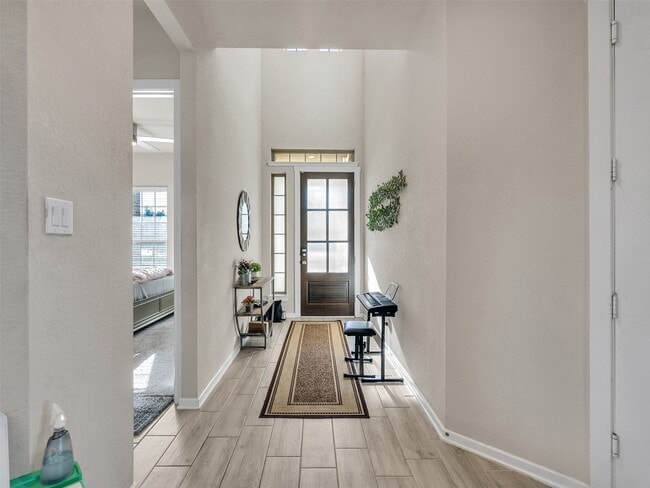 Foto del edificio - 24446 Ferdossa Dr