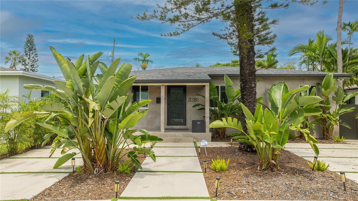 Foto principal - 3381 Florida Ave