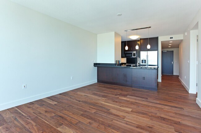 Foto del edificio - Convenient Luxury Living!! WELCOME TO WAIH...