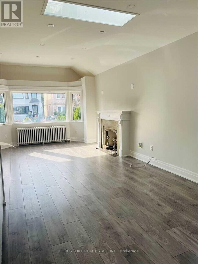 Photo du bâtiment - 194 Roe Ave