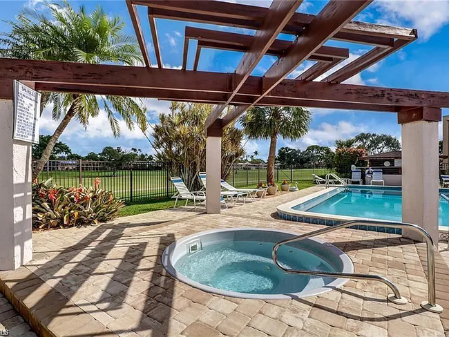 Building Photo - 3655 Boca Ciega Dr