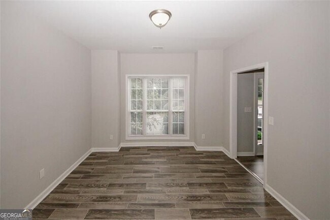 Building Photo - 365 Hunt Creek Dr