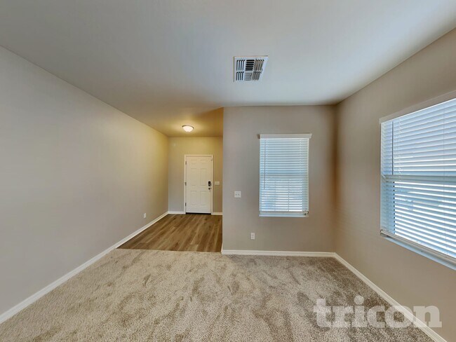 Building Photo - 379 W Mammoth Cave Dr
