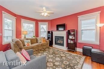 Building Photo - 3 br, 1 bath  - 16 Primrose St # 2S