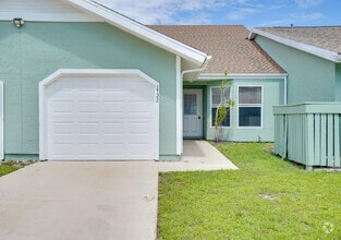 Building Photo - 1722 SE Balmoral Ct
