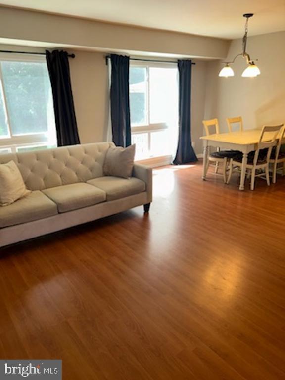 Building Photo - 8113 Bird Ln