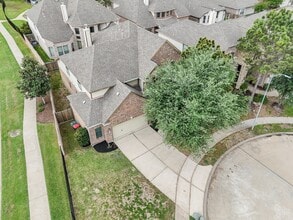 Building Photo - 6034 Gracys Landing Ln