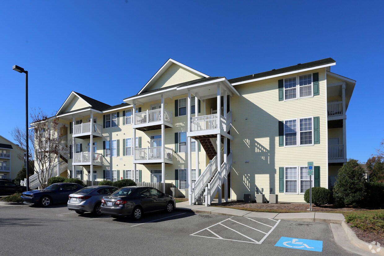 Tesla Park Apartments Wilmington, NC