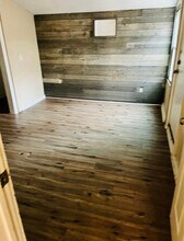 Building Photo - 1801 Duncan Ave