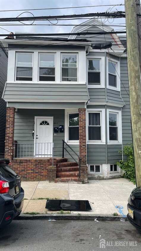 Primary Photo - 442-414 14th Ave