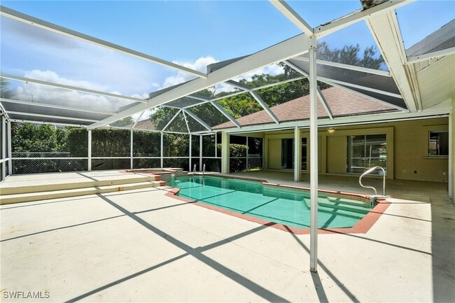 Foto del edificio - 1301 Piper Blvd