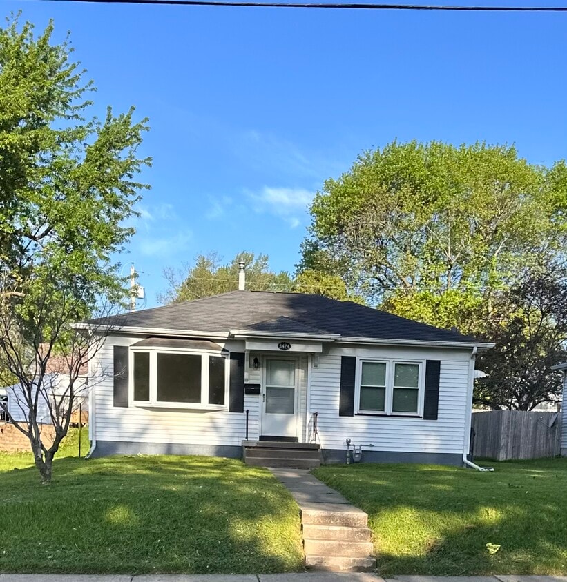 Front of House - 3424 Marquette St