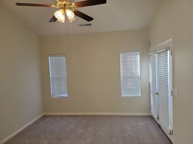 Foto del edificio - Freshly Updated 2 Bedroom Home in Washington!