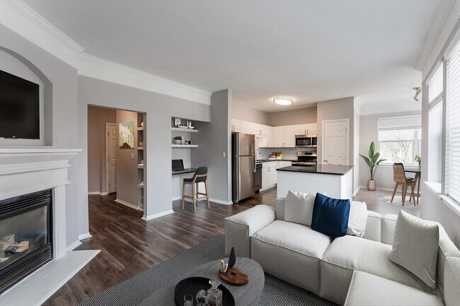 Building Photo - Quinn at Plymouth