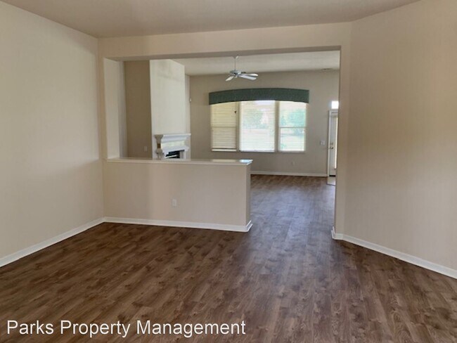 Foto del edificio - 2 br, 2.5 bath House - 385 Grenadier Way