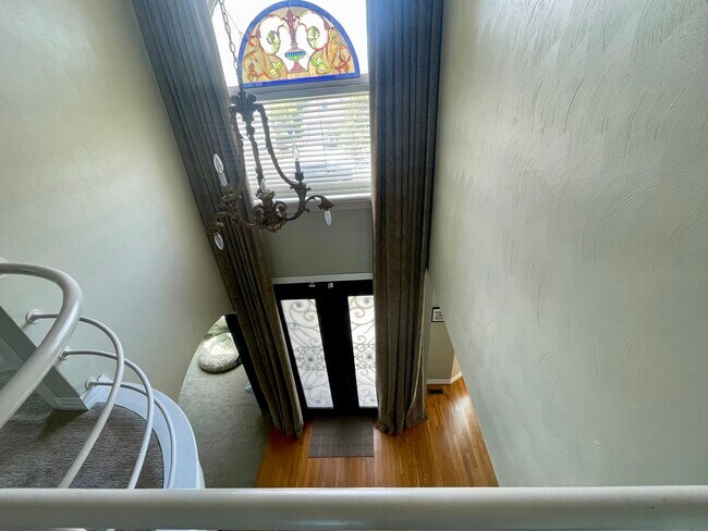 Foto del edificio - Beautiful 5 Bedroom Single Family Home in Great Bridge Area
