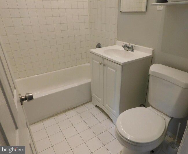 Foto del edificio - 4243 Princeton Ave