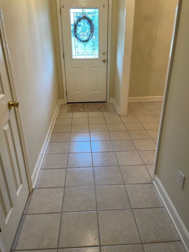 Foto del edificio - 13290 English Cv