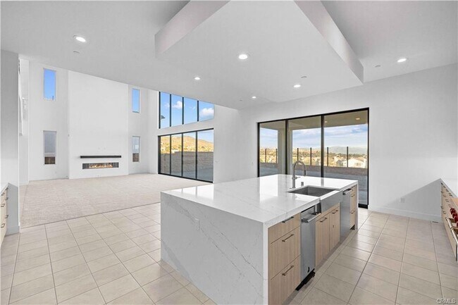 Building Photo - 11732 Abbey Lane, Los Angeles, CA 91326 - ...