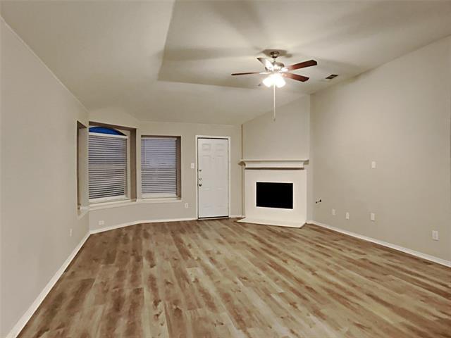 Building Photo - 820 Silverbrook Dr