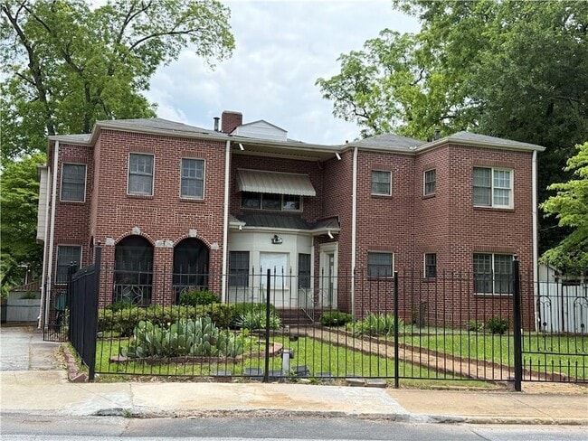 Building Photo - 3548 E Main St