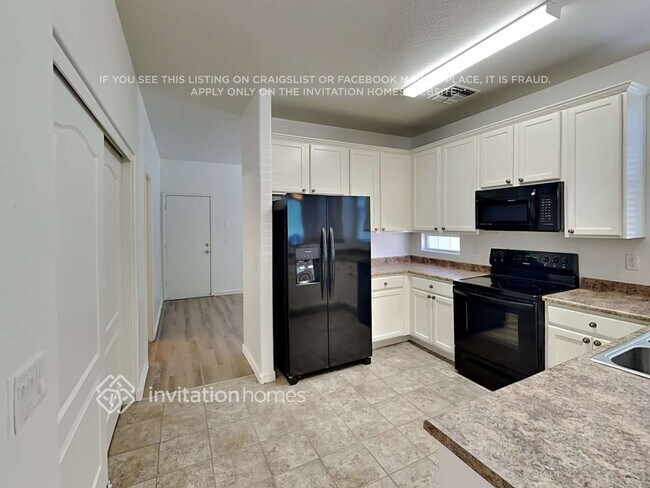 Foto del edificio - 10049 E Impala Ave