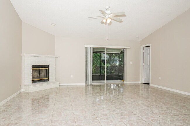 Building Photo - 2157 Black Oak Ct