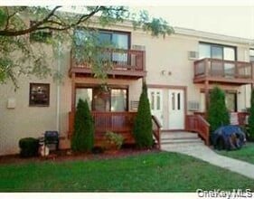 Building Photo - 68 Sneden Pl